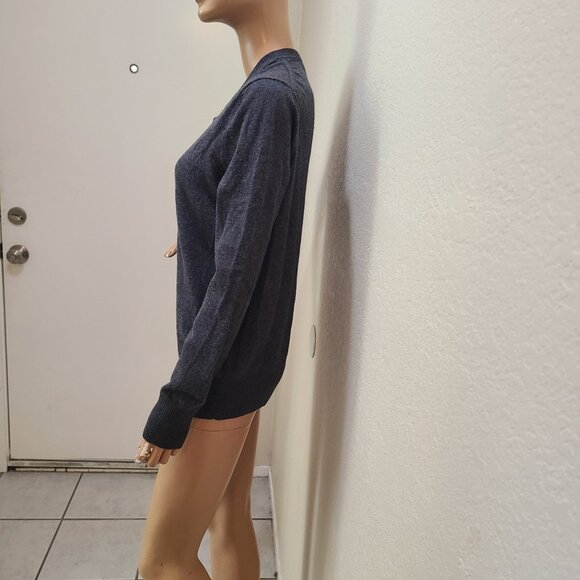 BANANA REPUBLIC 100% EXTRA FINE MERINO WOOL V-NECK PULLOVER SWEATER sz M - Picture 3 of 4